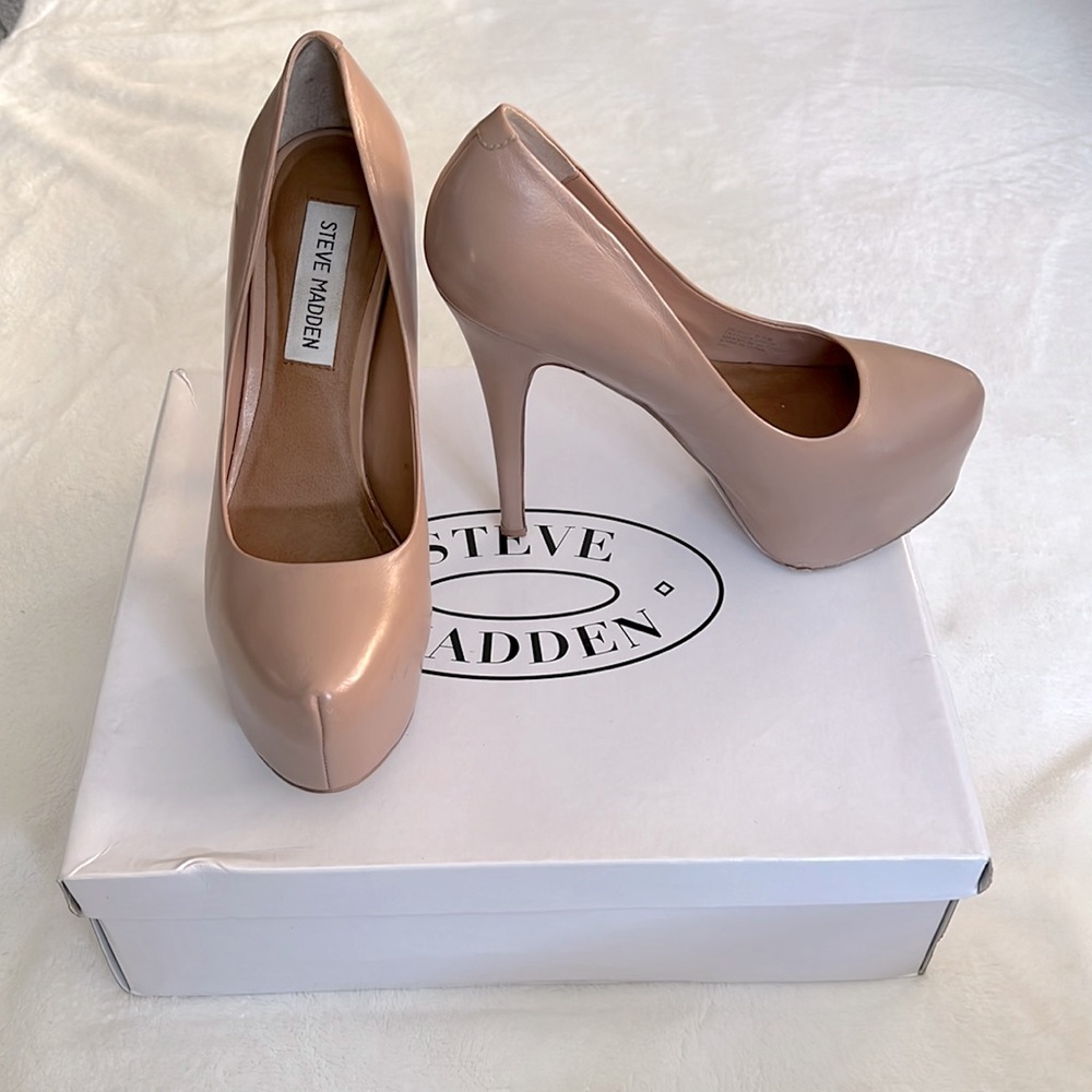 Steve Madden Dejavu Blush Lea pump